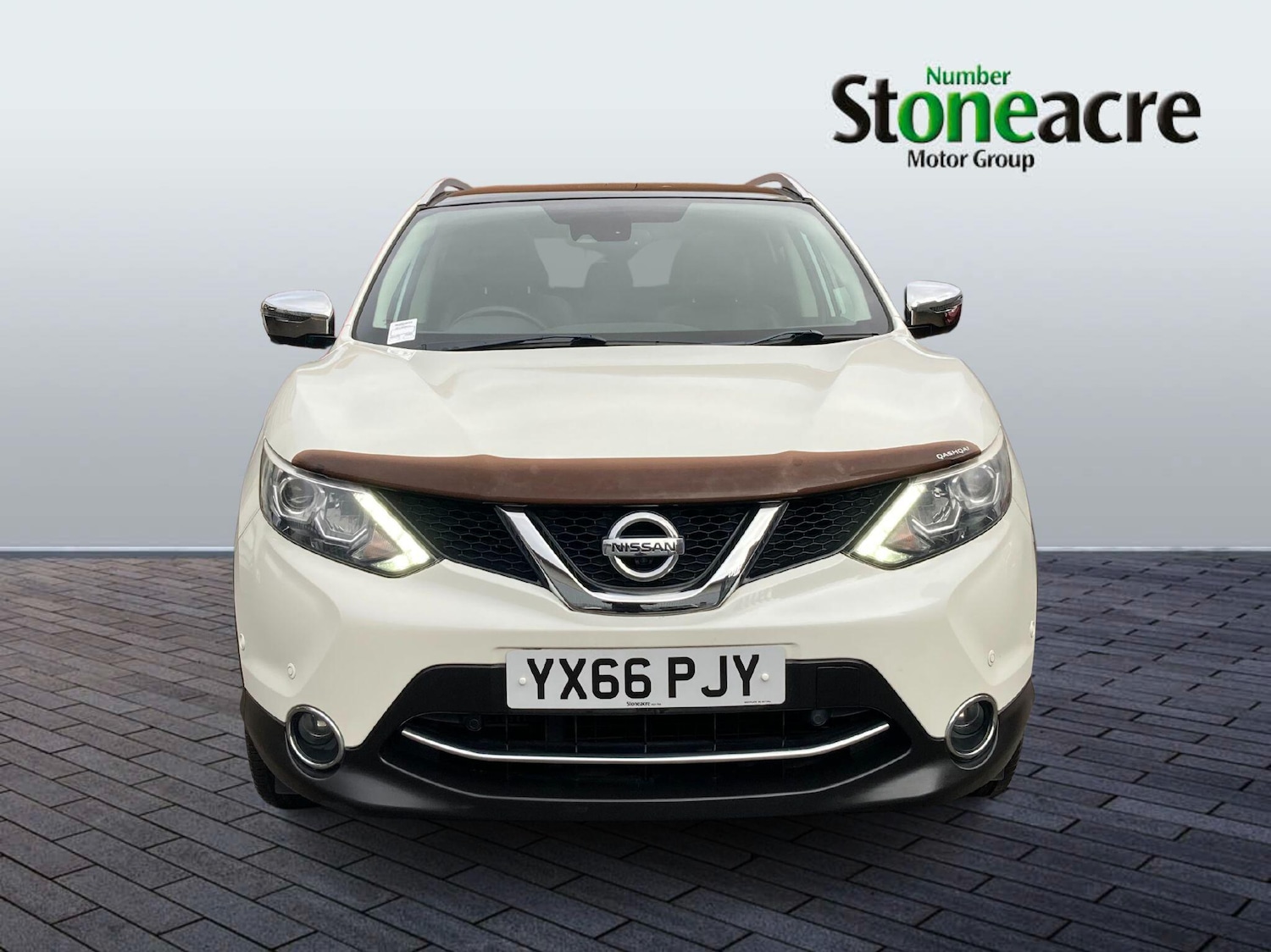 Used Nissan Qashqai 2017 for sale - 76538891: Photo 2