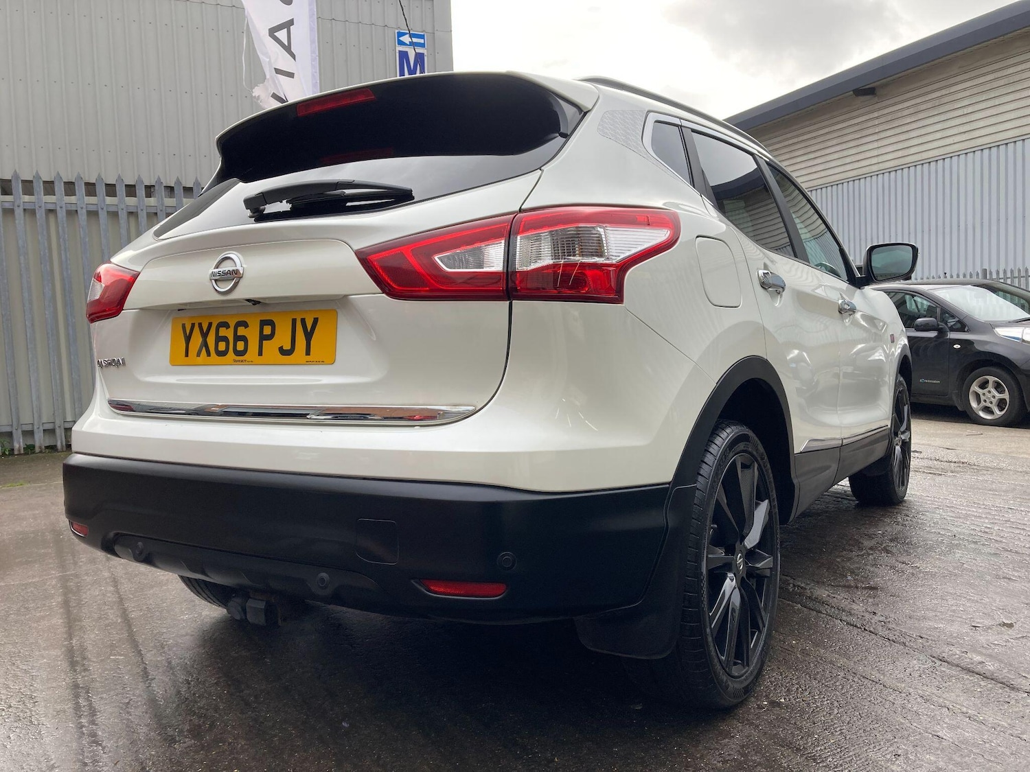 Used Nissan Qashqai 2017 for sale - 76538891: Photo 25
