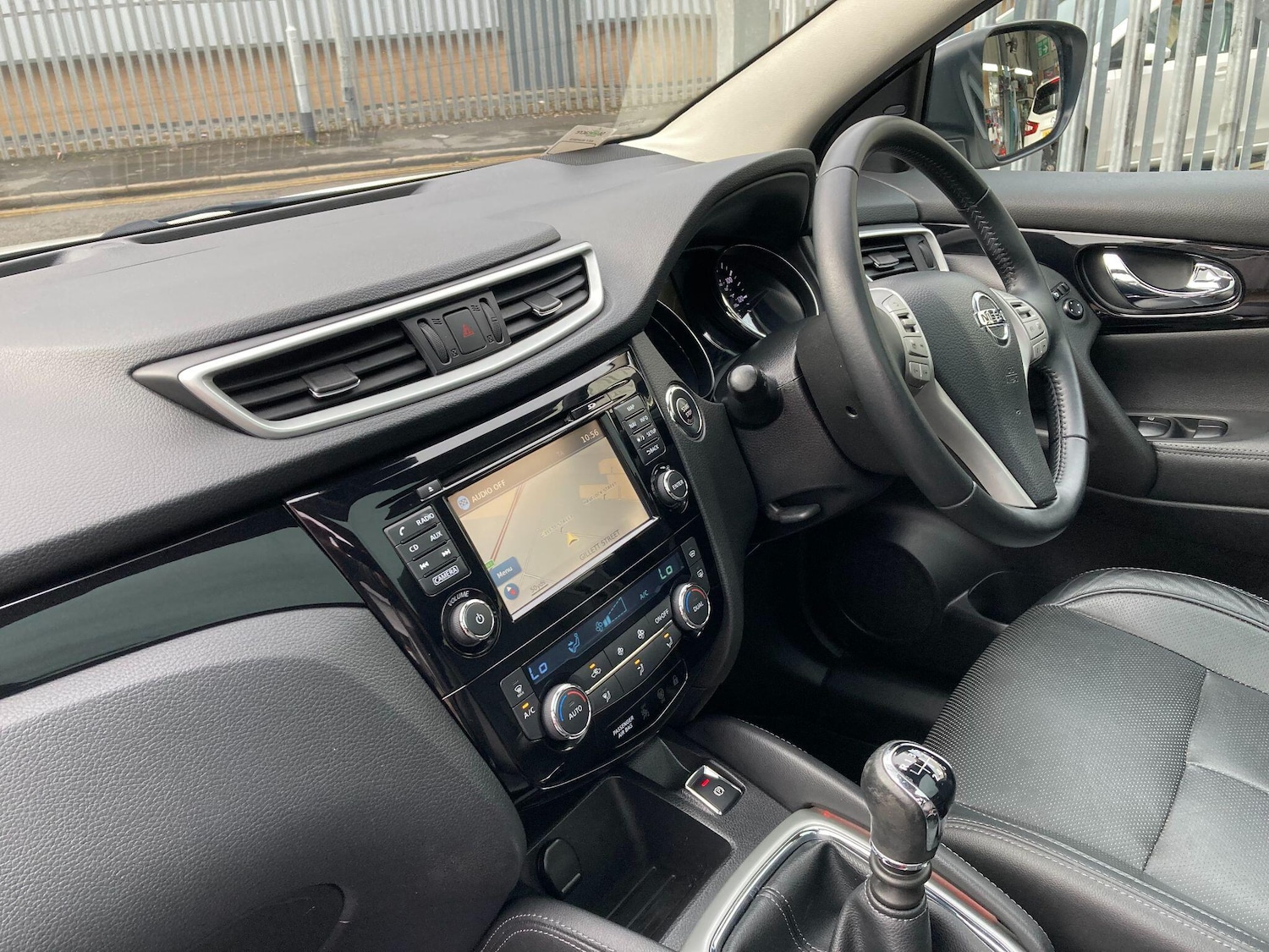 Used Nissan Qashqai 2017 for sale - 76538891: Photo 32