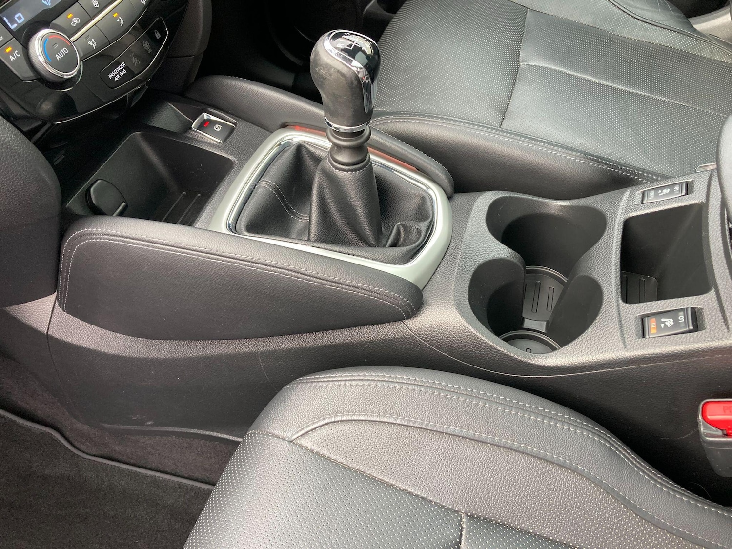 Used Nissan Qashqai 2017 for sale - 76538891: Photo 33