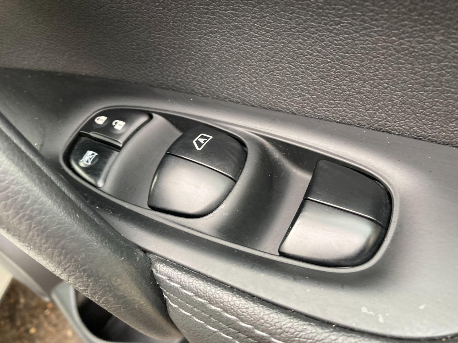 Used Nissan Qashqai 2017 for sale - 76538891: Photo 50