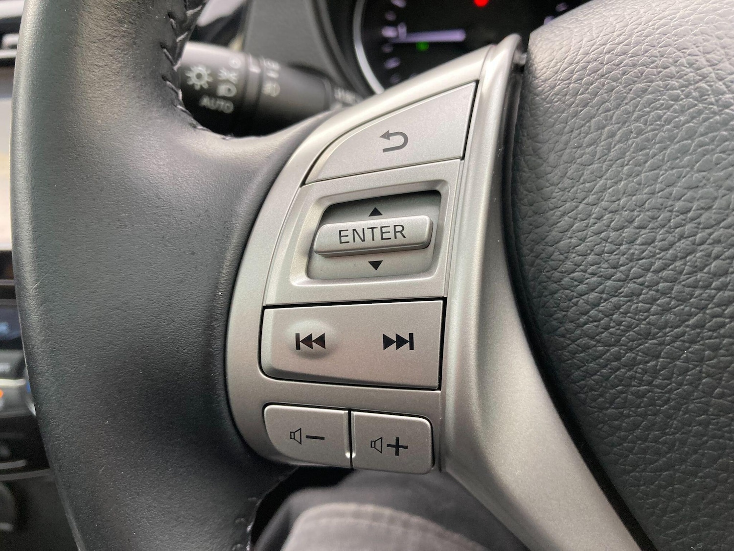 Used Nissan Qashqai 2017 for sale - 76538891: Photo 61