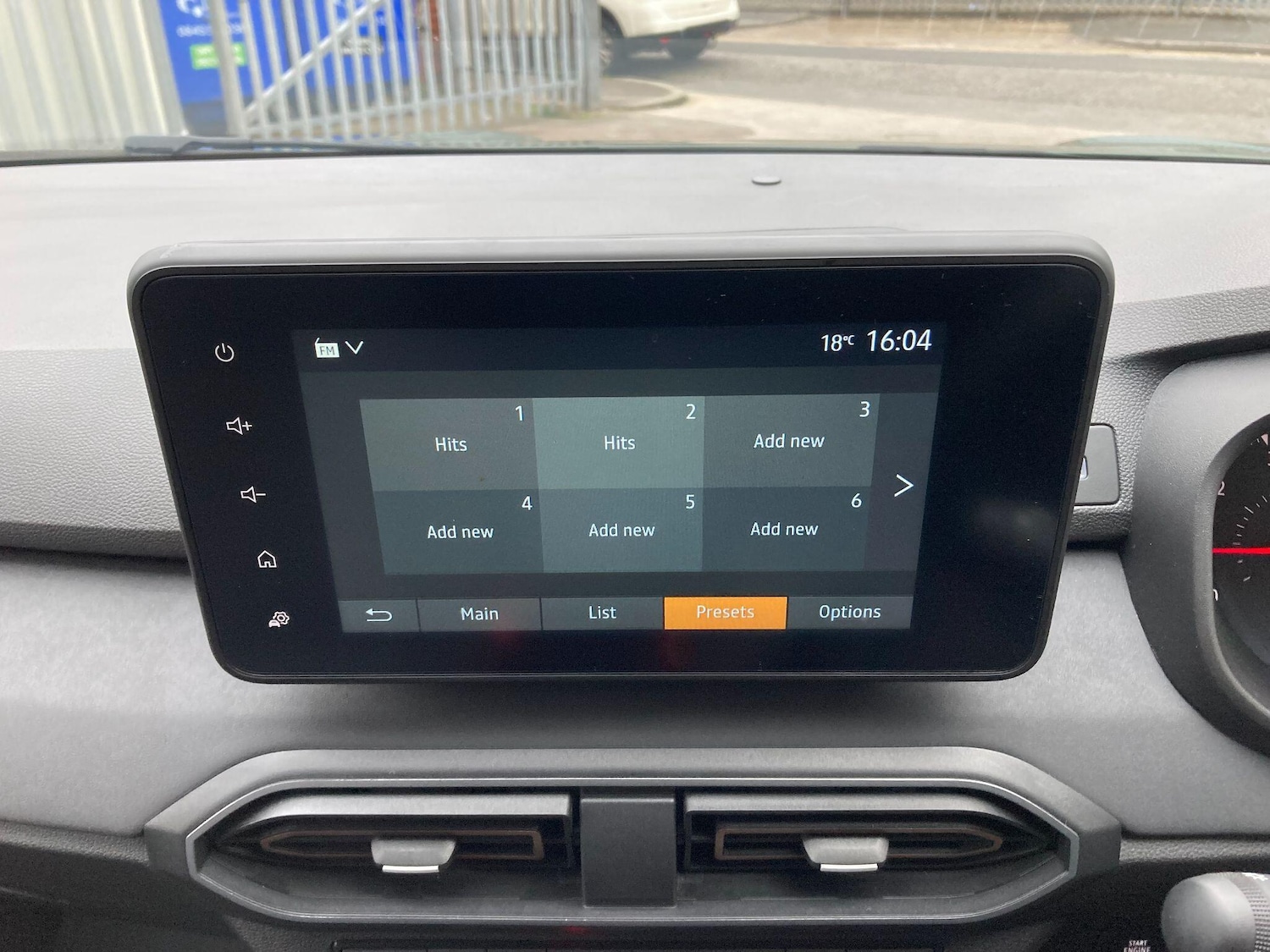 Used Dacia Sandero 2023 for sale - 76270216: Photo 54