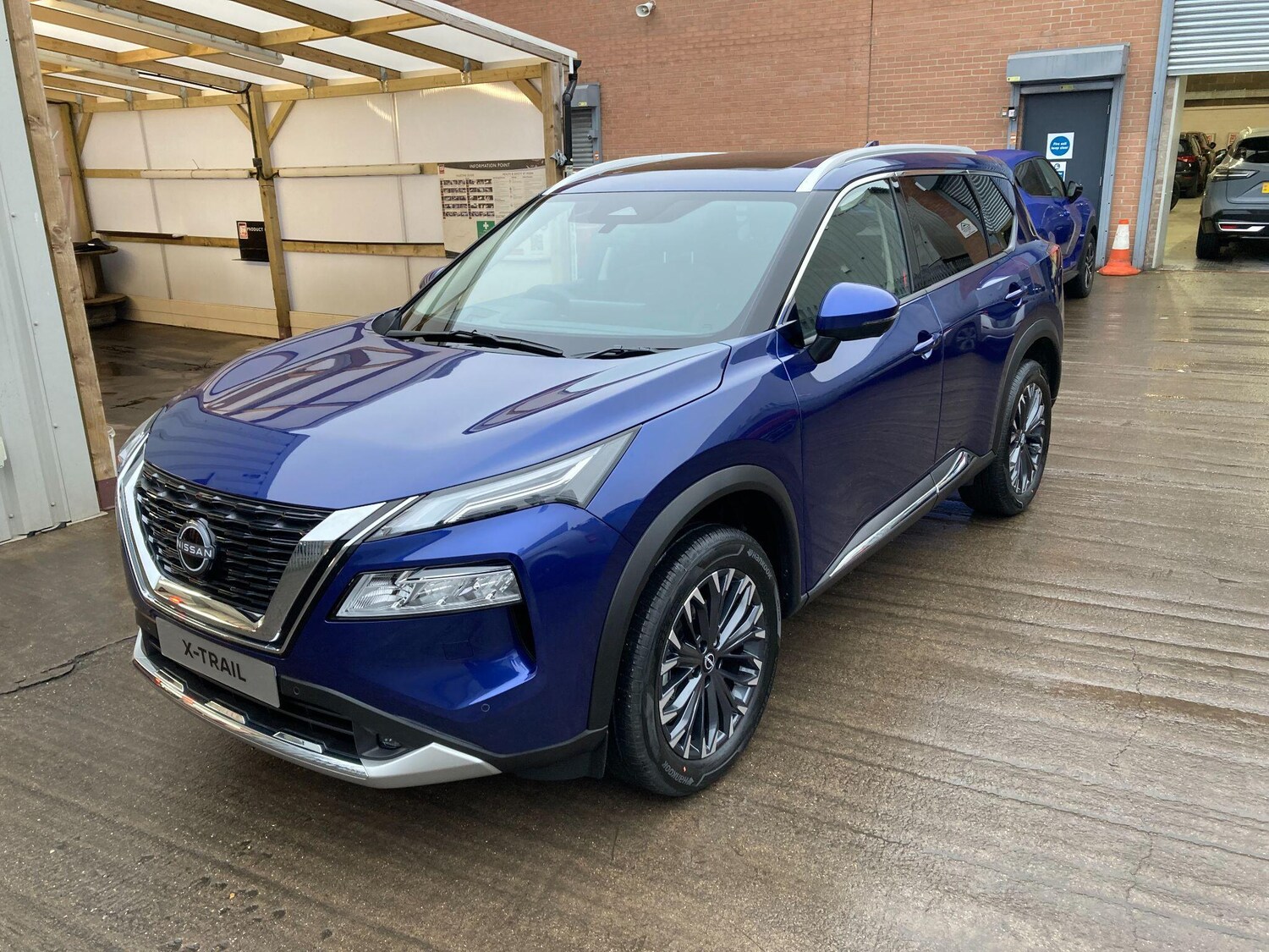 Used Nissan X-Trail for sale - 77839318: Photo 14