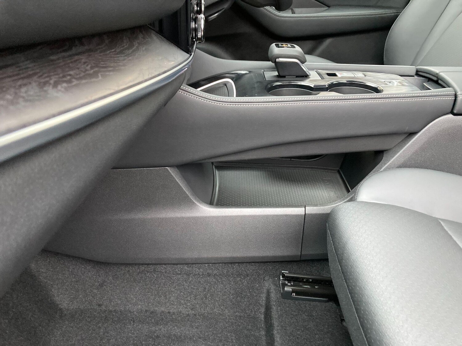 Used Nissan X-Trail for sale - 77839318: Photo 41