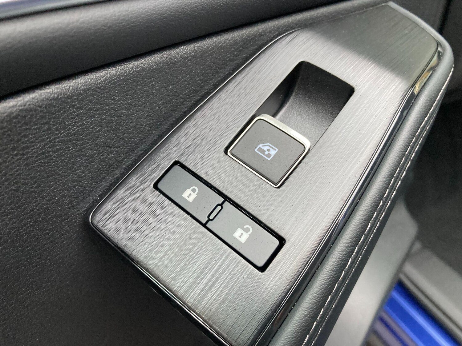 Used Nissan X-Trail for sale - 77839318: Photo 48