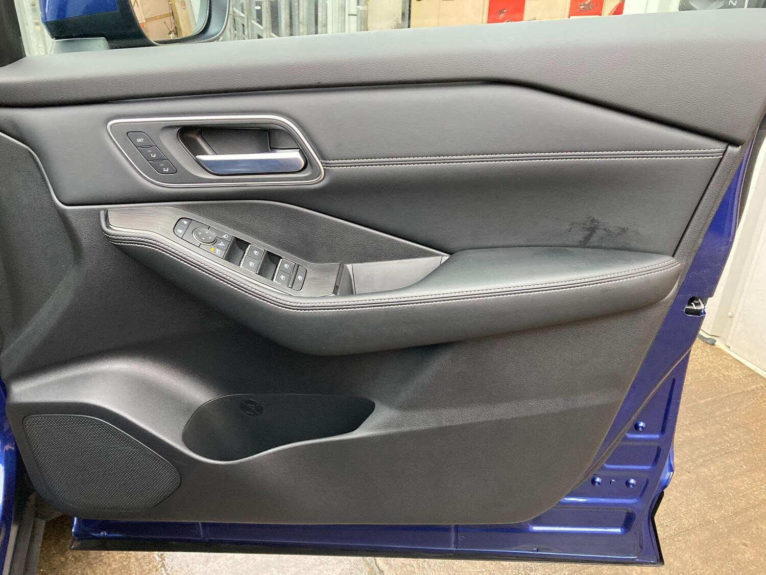 Used Nissan X-Trail for sale - 77839318: Photo 57