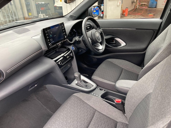 Used Toyota Yaris Cross 2023 for sale - 75687486: Photo 31