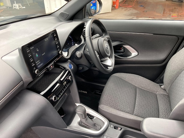 Used Toyota Yaris Cross 2023 for sale - 75687486: Photo 32
