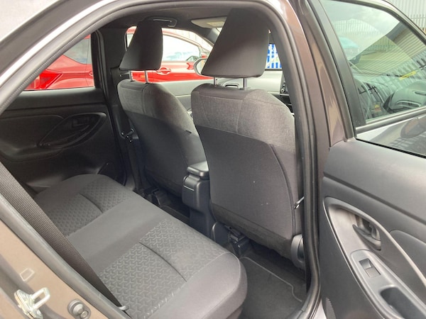Used Toyota Yaris Cross 2023 for sale - 75687486: Photo 38