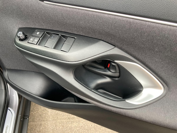 Used Toyota Yaris Cross 2023 for sale - 75687486: Photo 41
