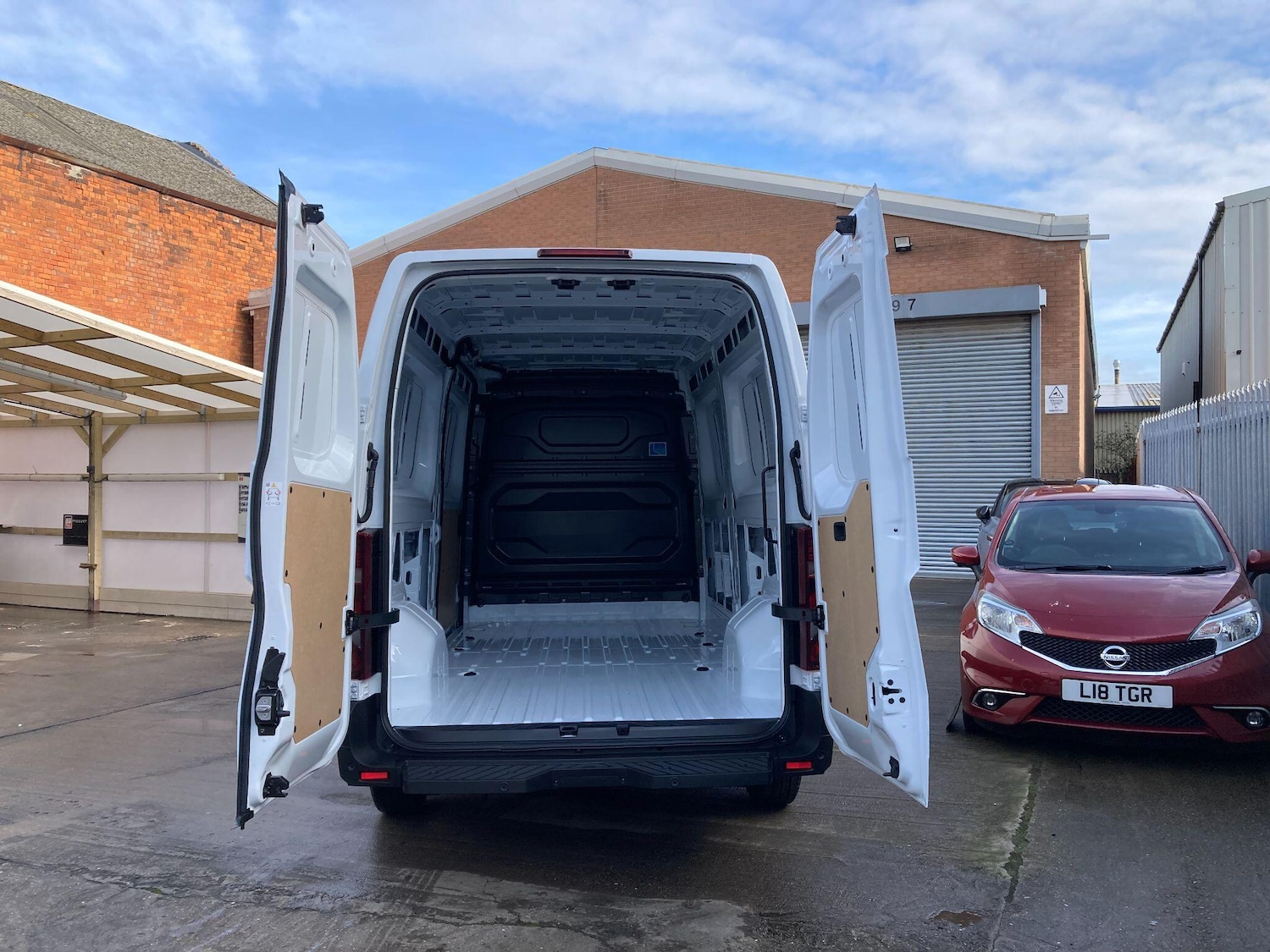 Used Nissan Interstar 2026 for sale - 78062638: Photo 25