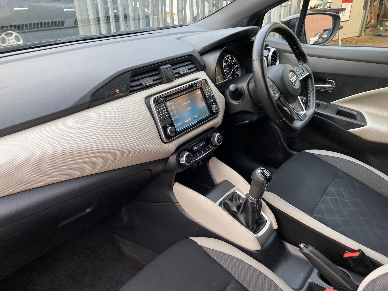 Used Nissan Micra 2017 for sale - 77358731: Photo 30