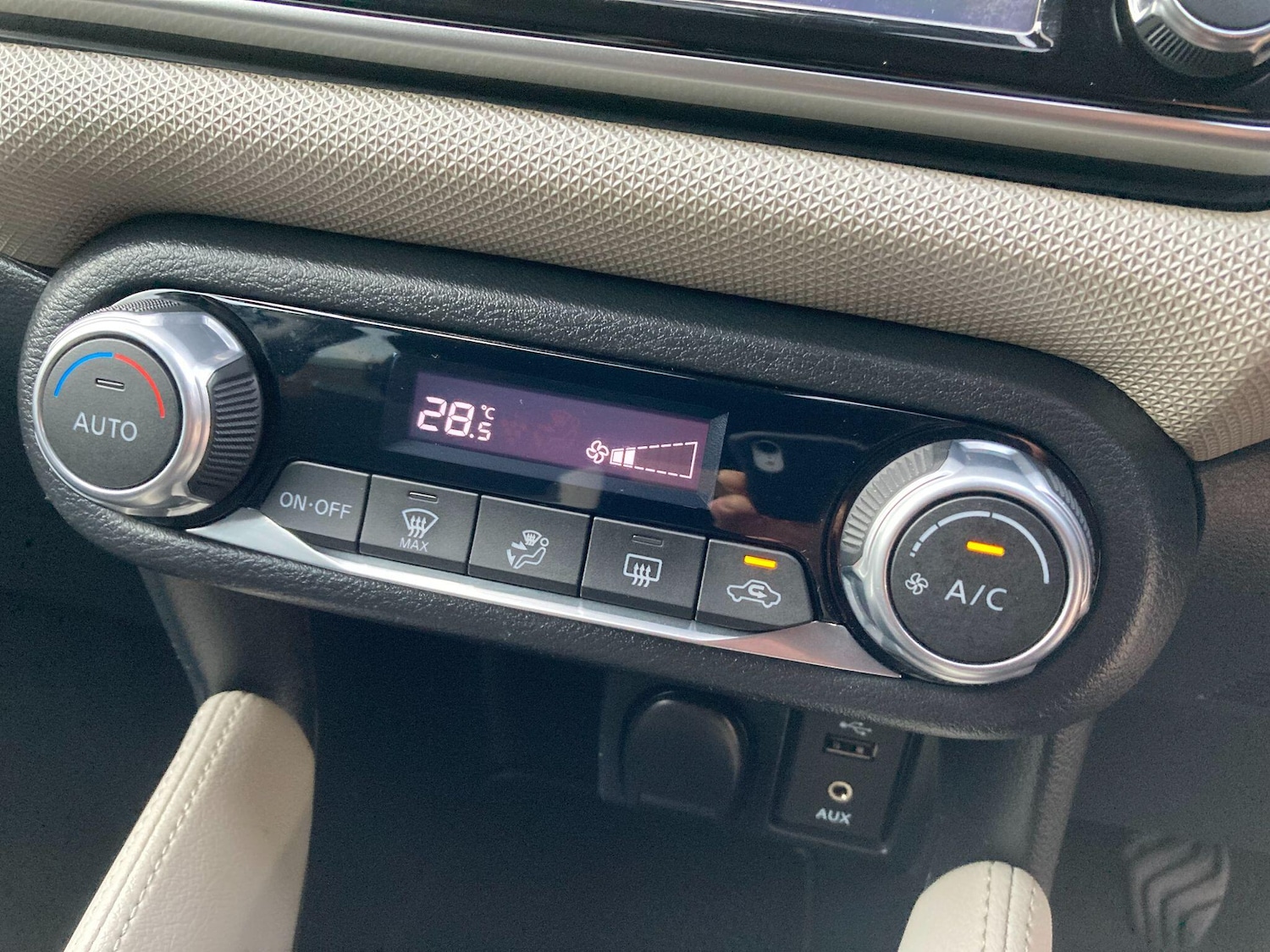 Used Nissan Micra 2017 for sale - 77358731: Photo 59