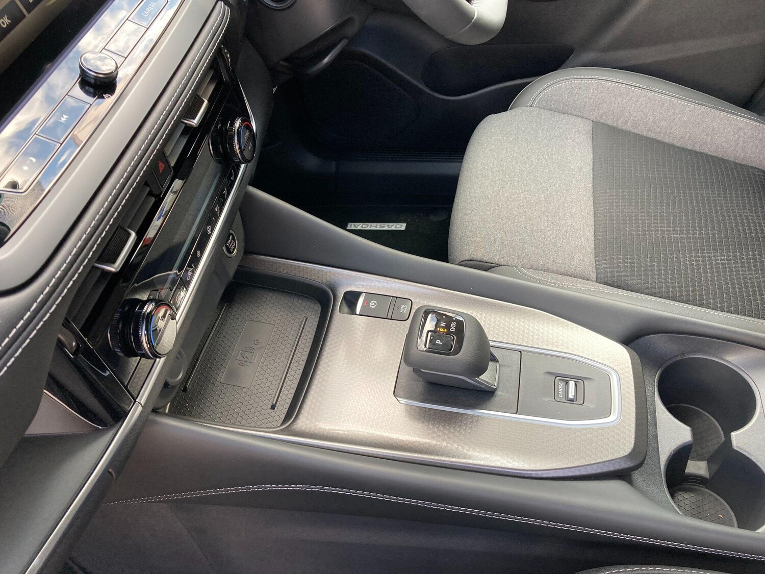 Used Nissan Qashqai 2025 for sale - 77497140: Photo 30