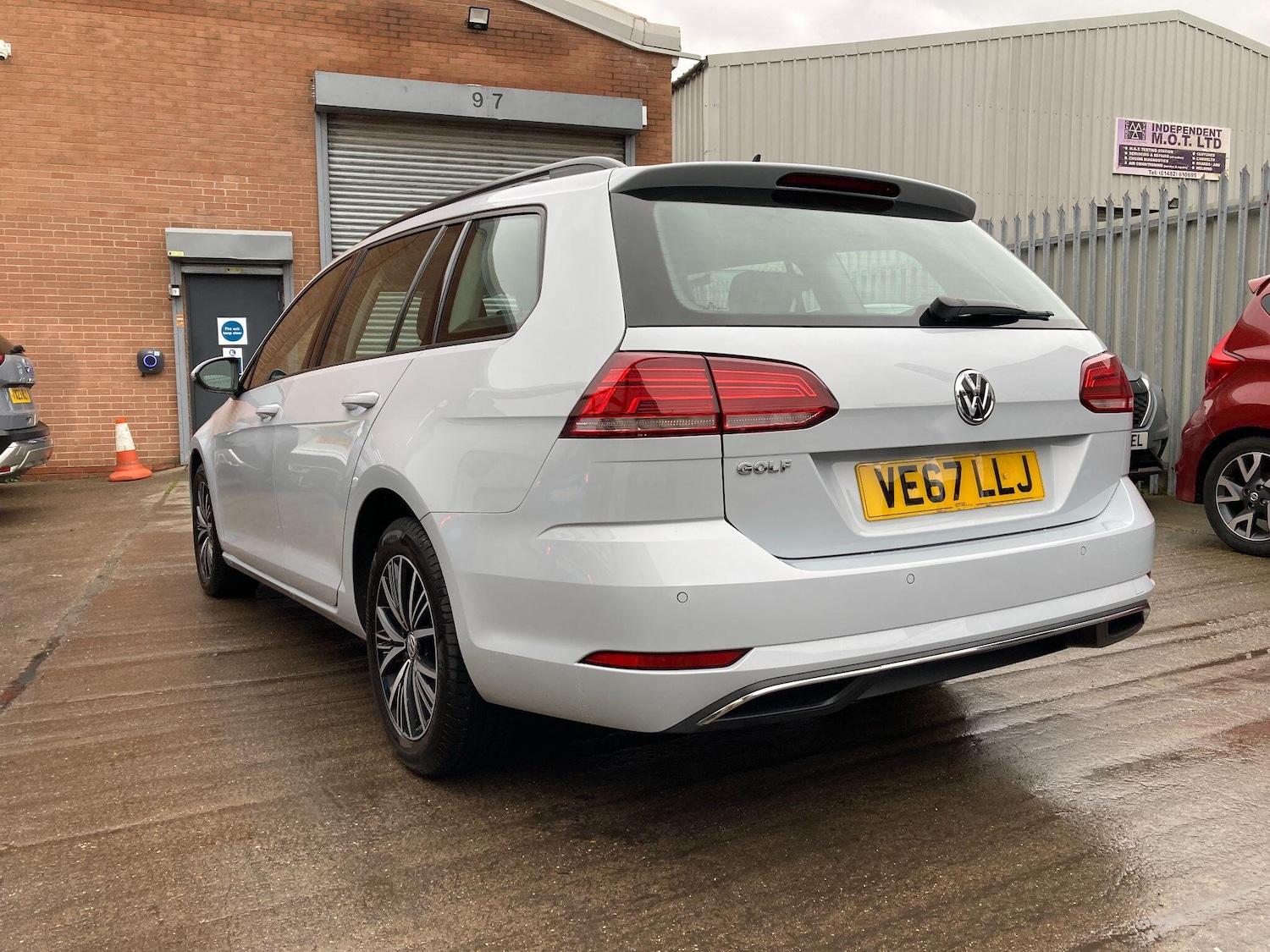 Used Volkswagen Golf 2018 for sale - 77081296: Photo 28