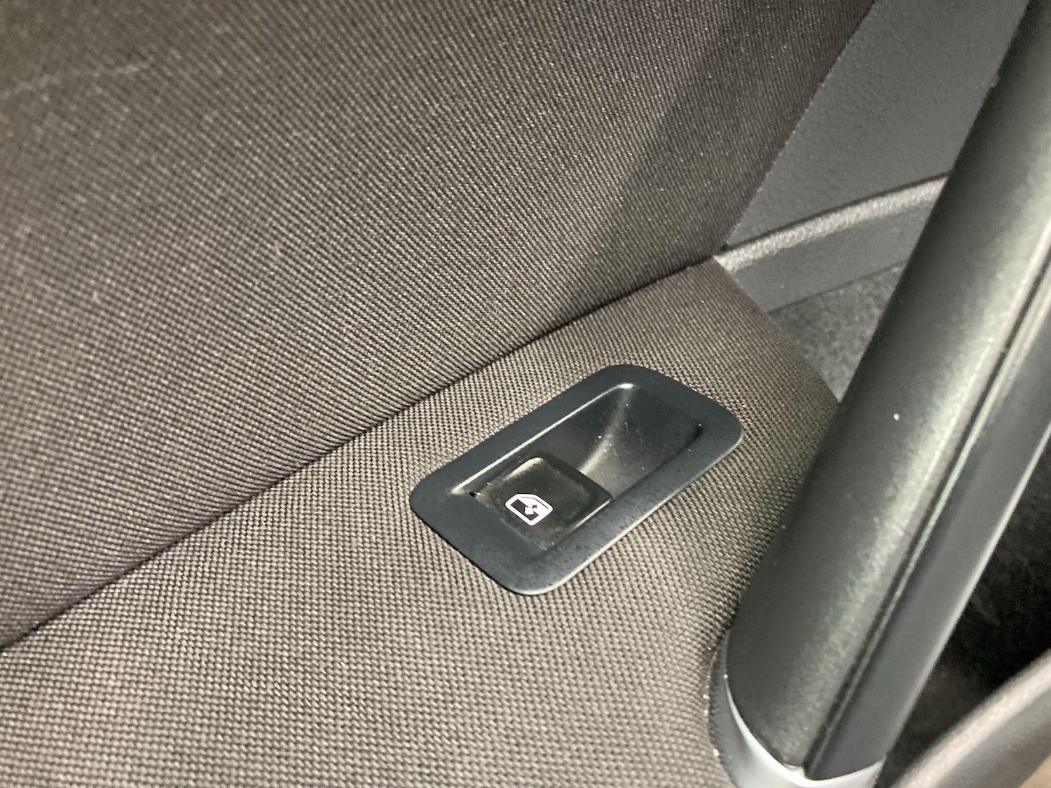 Used Volkswagen Golf 2018 for sale - 77081296: Photo 36