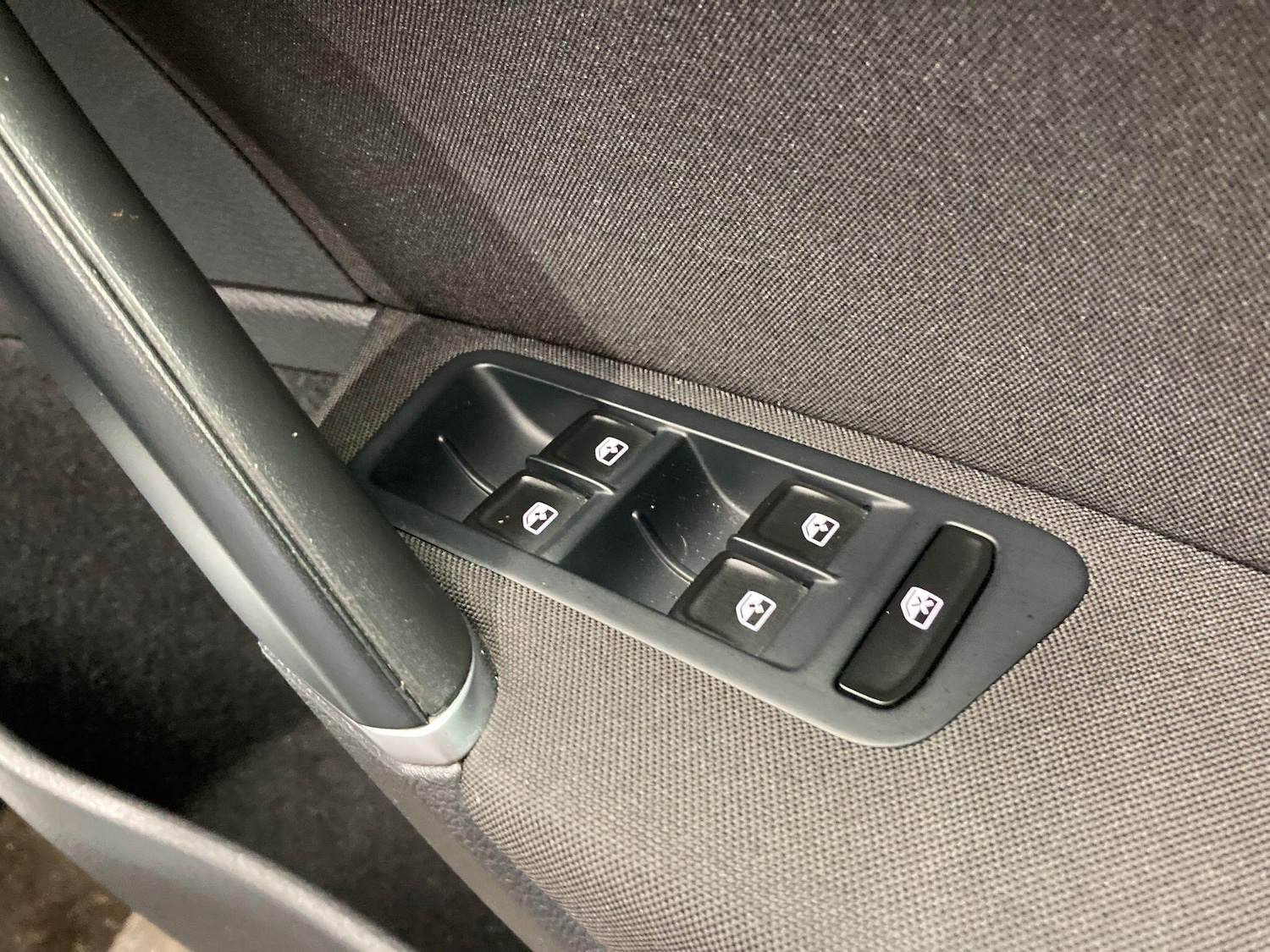 Used Volkswagen Golf 2018 for sale - 77081296: Photo 50