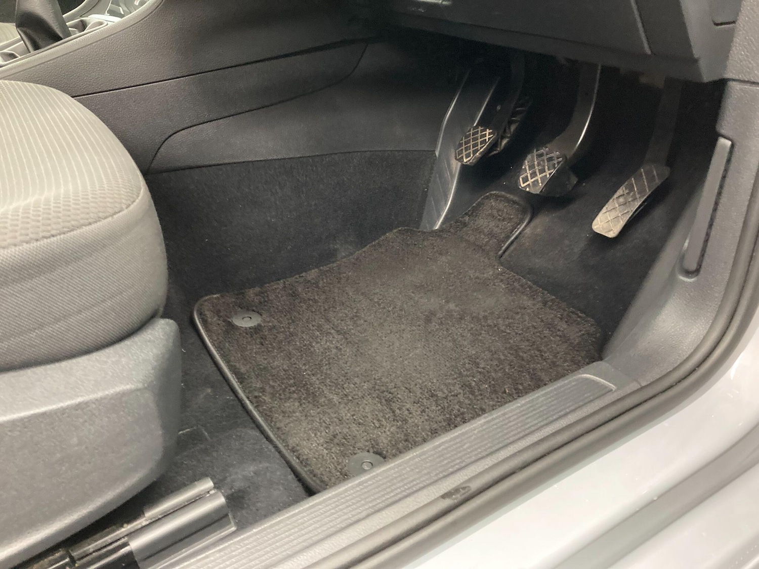 Used Volkswagen Golf 2018 for sale - 77081296: Photo 52