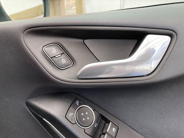 Used Ford Fiesta 2021 for sale - 75051345: Photo 37