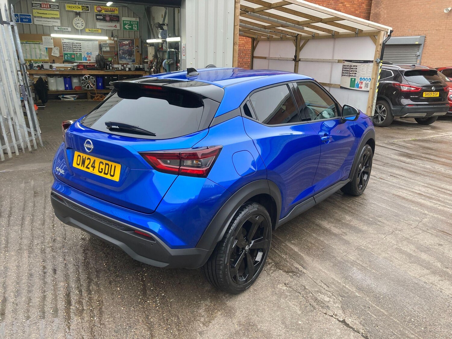 Vehicle 22