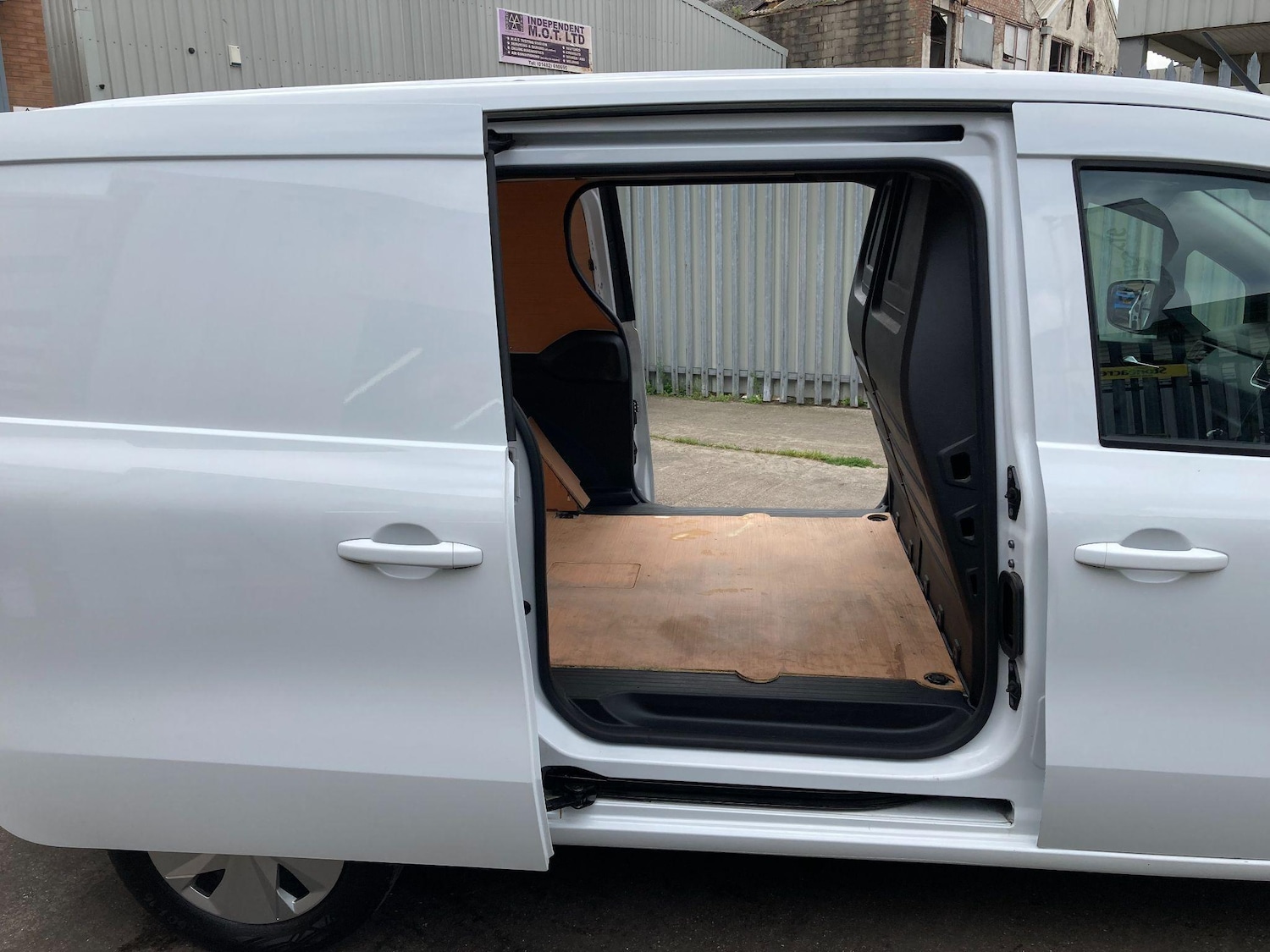 Vehicle 21