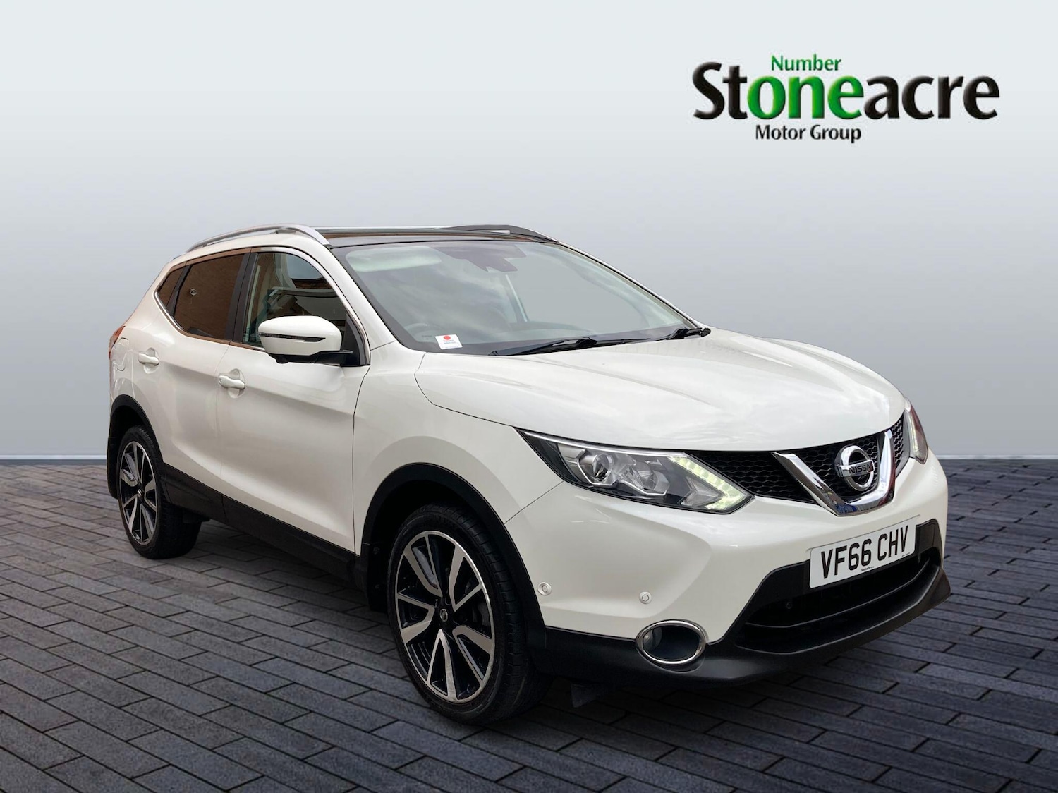 Used Nissan Qashqai 2017 for sale - 76472105: Photo 1