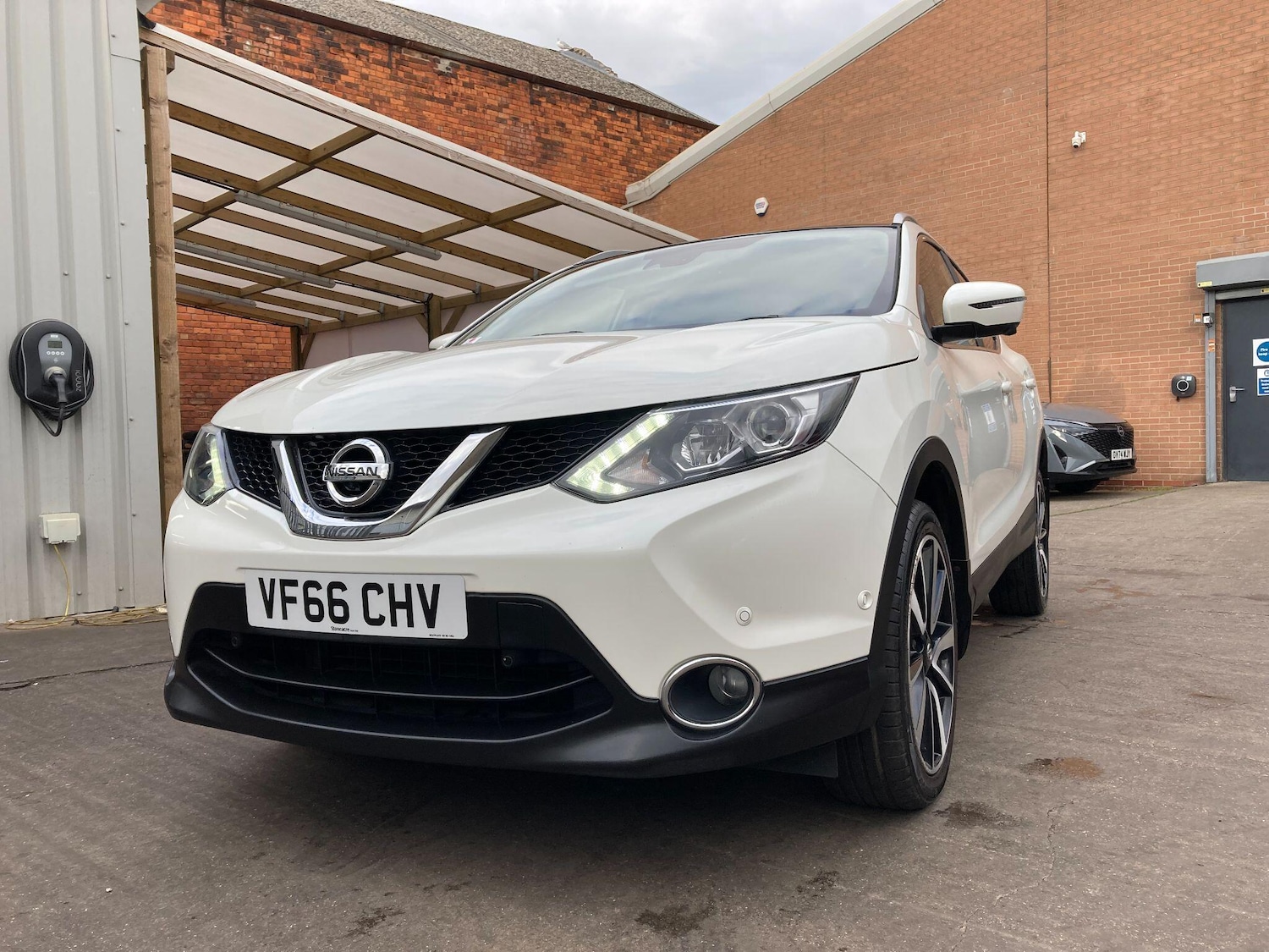 Used Nissan Qashqai 2017 for sale - 76472105: Photo 12