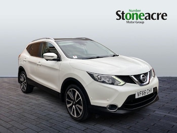 Used Nissan Qashqai 2017 for sale - 76472105: Photo
