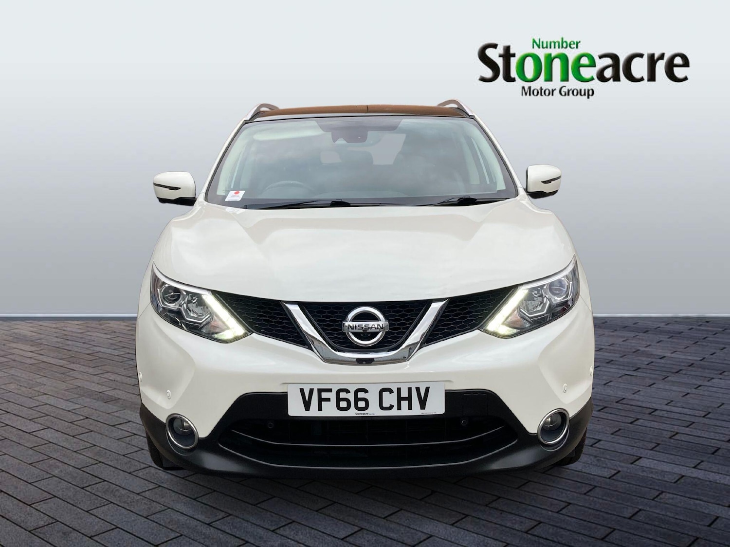 Used Nissan Qashqai 2017 for sale - 76472105: Photo 2