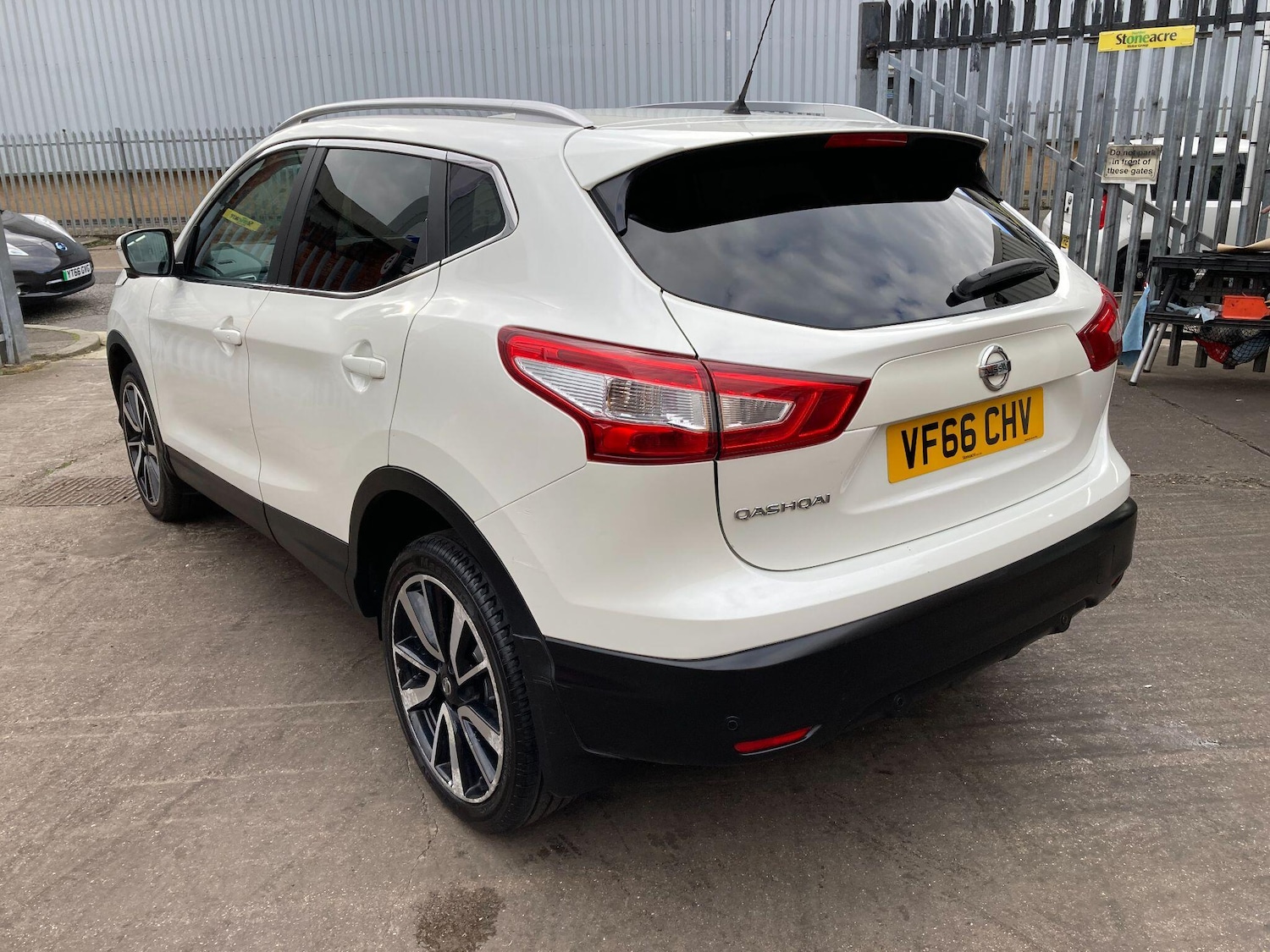 Used Nissan Qashqai 2017 for sale - 76472105: Photo 27