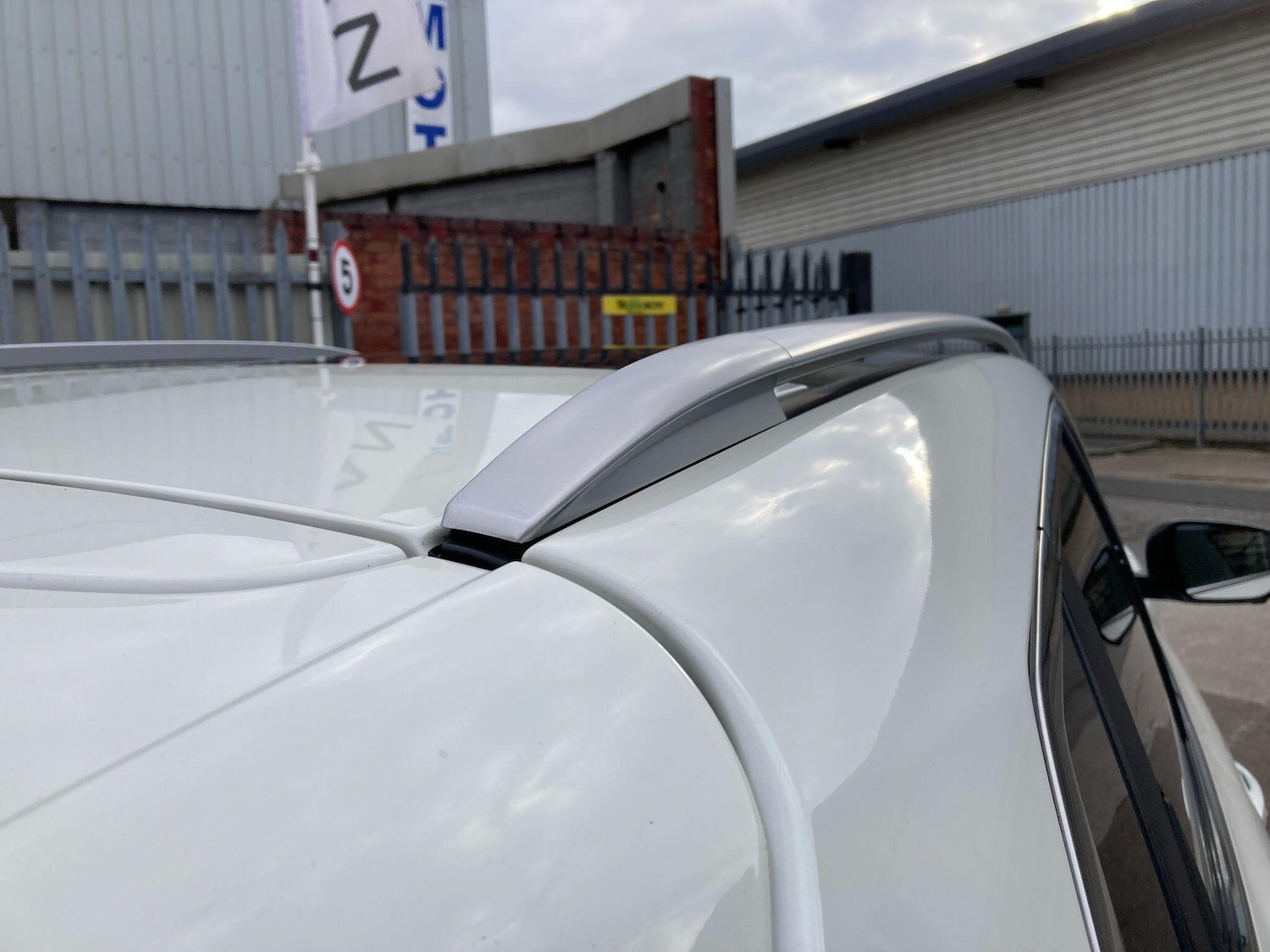 Used Nissan Qashqai 2017 for sale - 76472105: Photo 28