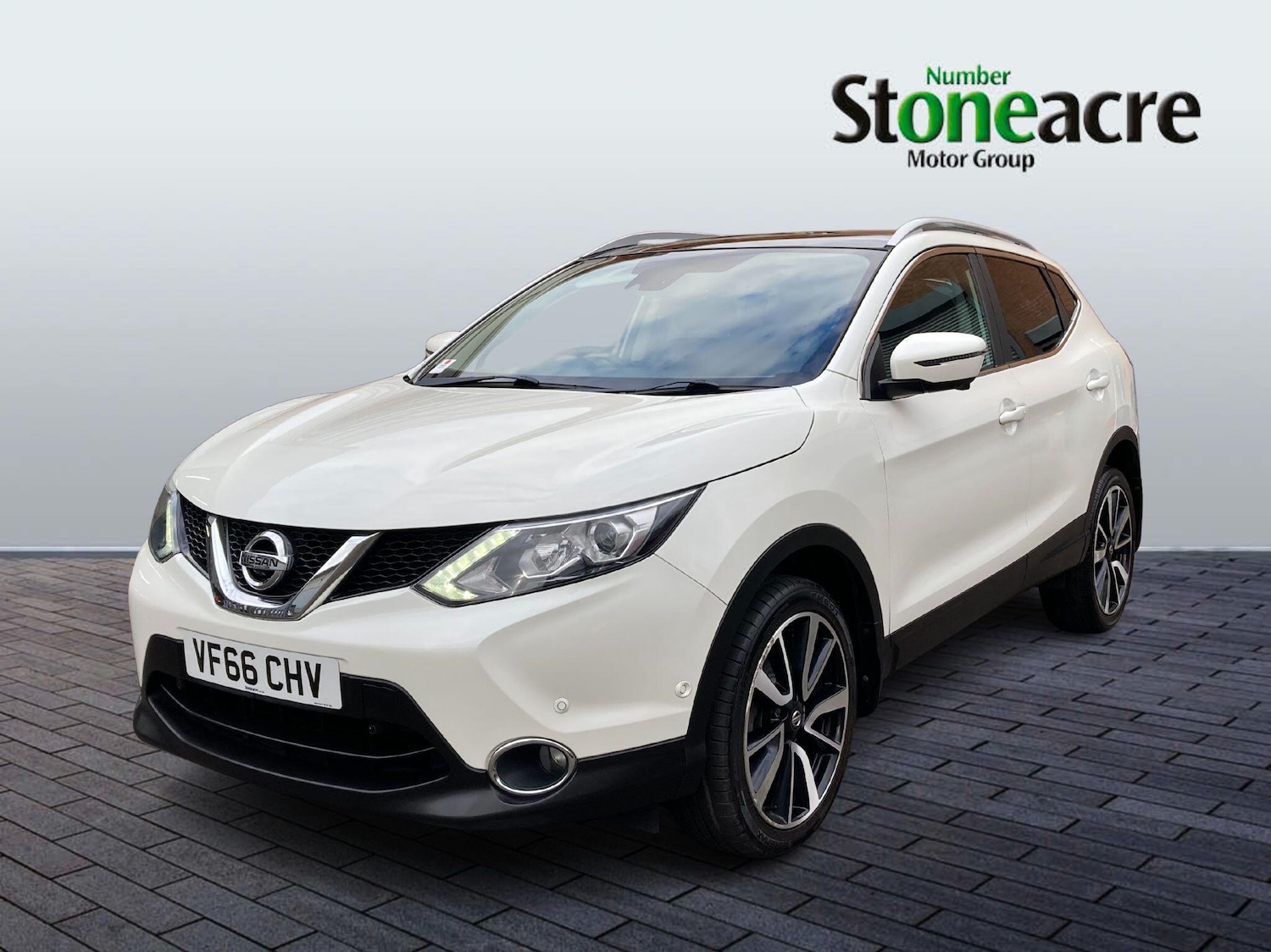 Used Nissan Qashqai 2017 for sale - 76472105: Photo 3