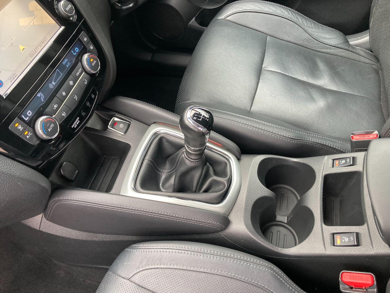 Used Nissan Qashqai 2017 for sale - 76472105: Photo 35