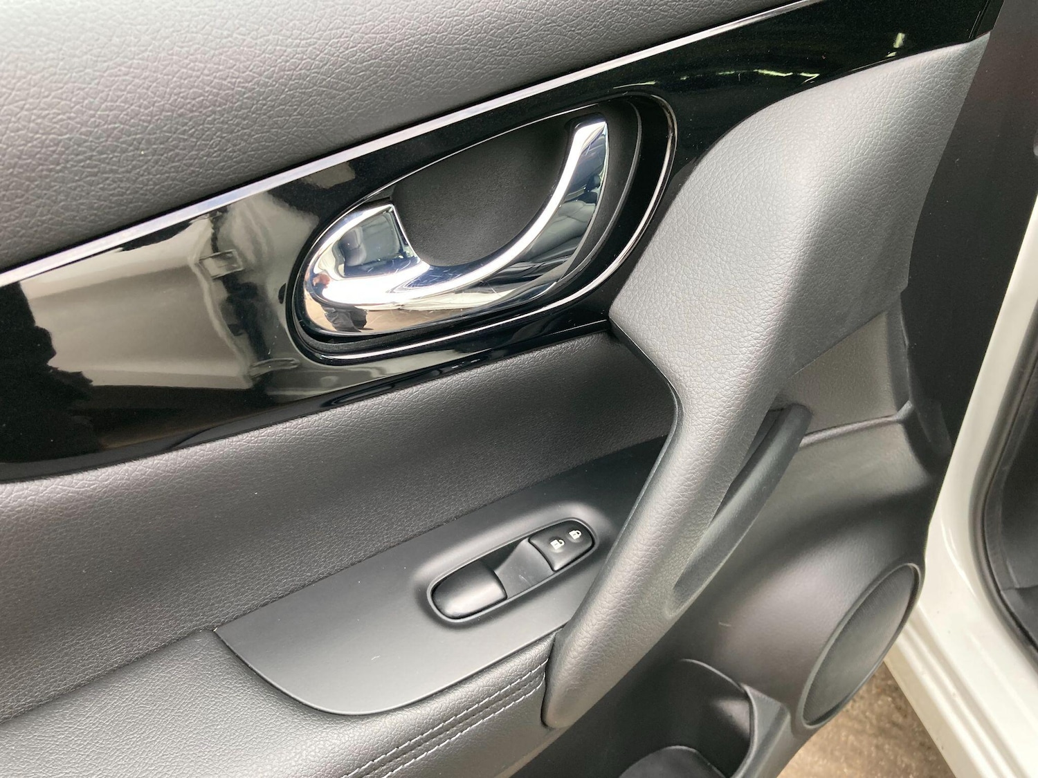 Used Nissan Qashqai 2017 for sale - 76472105: Photo 39