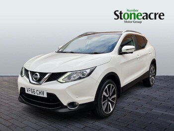 Used Nissan Qashqai 2017 for sale - 76472105: Photo