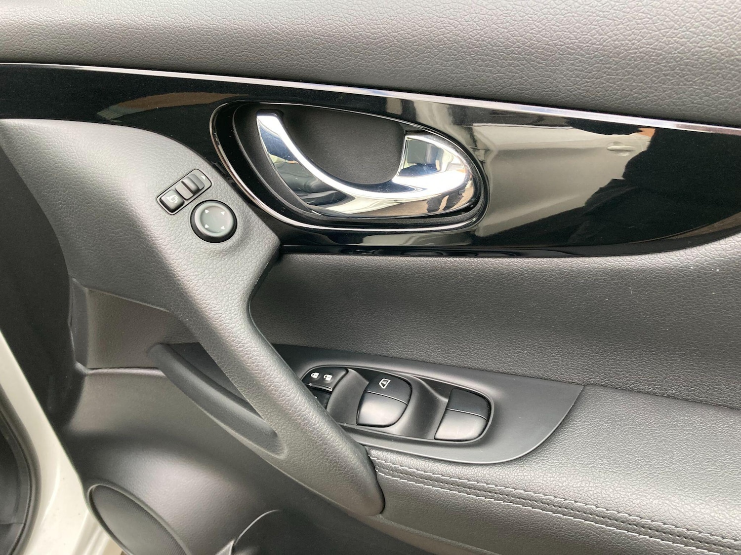 Used Nissan Qashqai 2017 for sale - 76472105: Photo 52