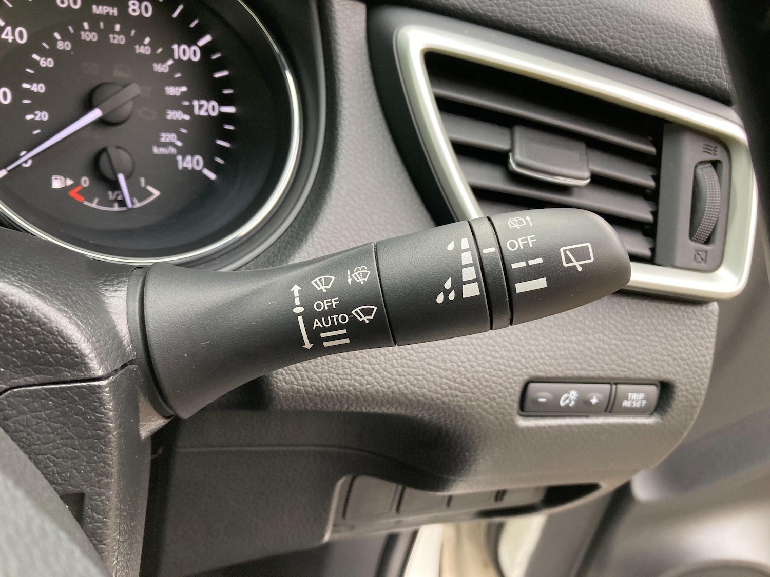 Used Nissan Qashqai 2017 for sale - 76472105: Photo 62