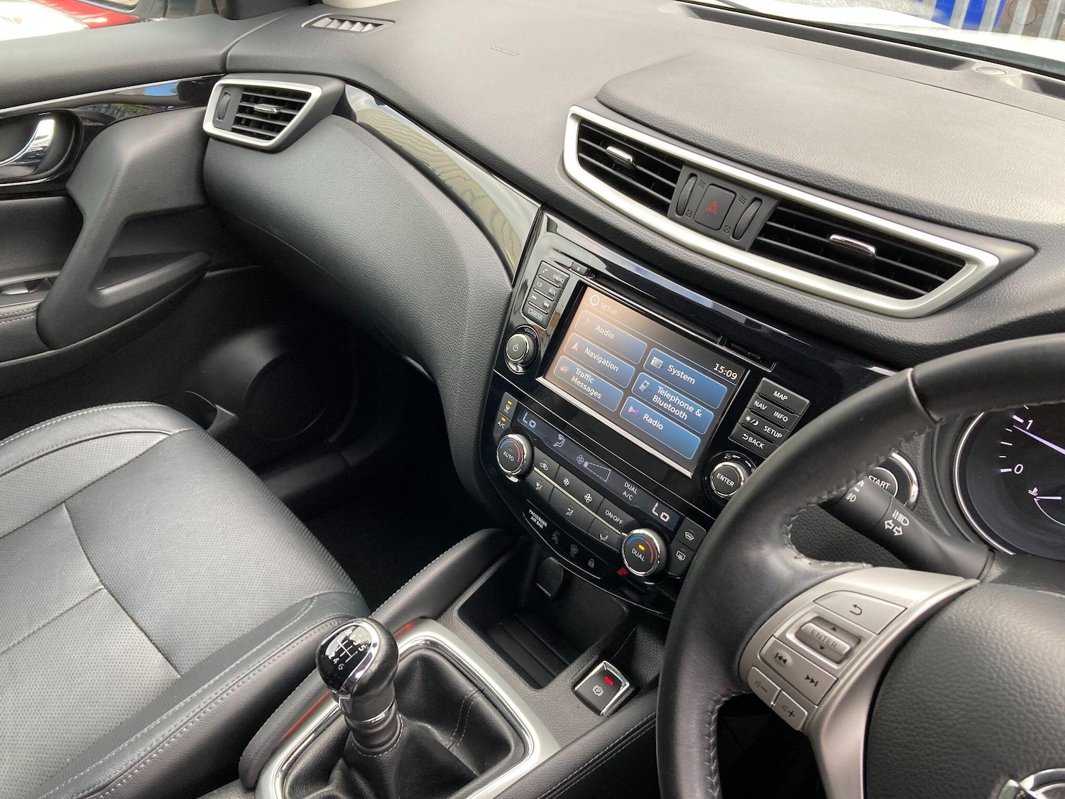 Used Nissan Qashqai 2017 for sale - 76472105: Photo 74