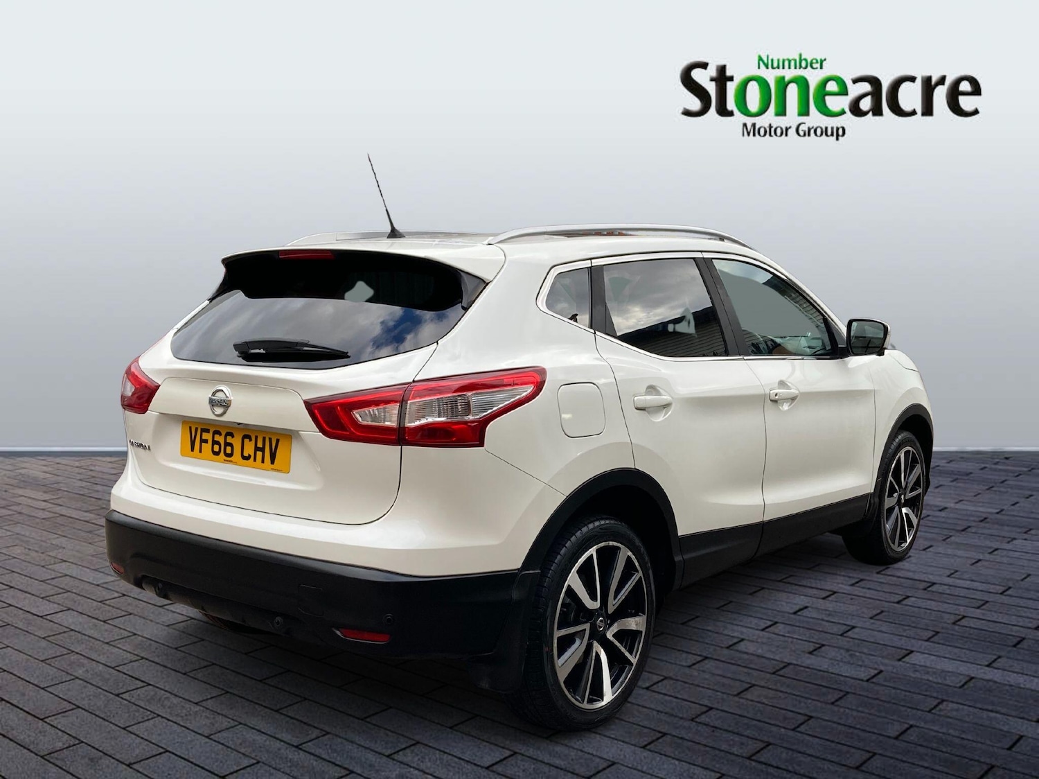 Used Nissan Qashqai 2017 for sale - 76472105: Photo 8