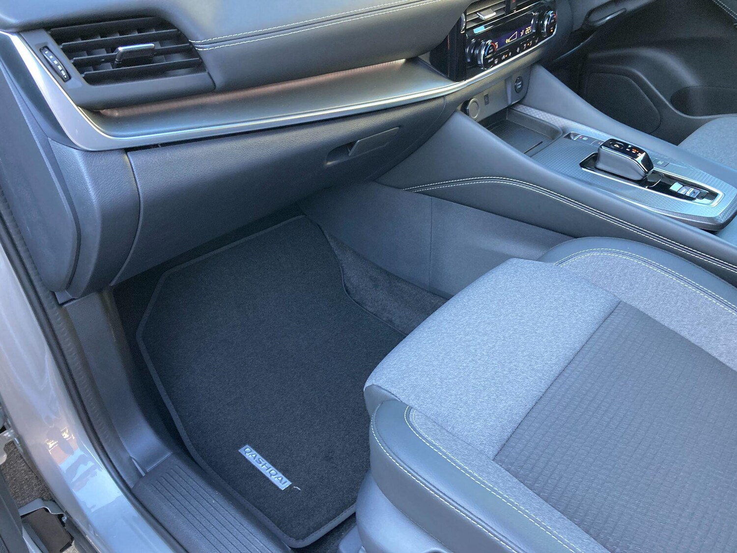 Used Nissan Qashqai for sale - 77343768: Photo 31