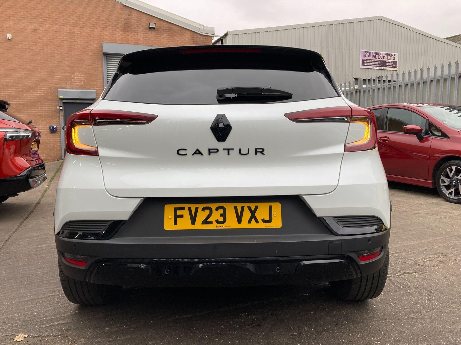 Used Renault Captur 2023 for sale - 76318151: Photo 24