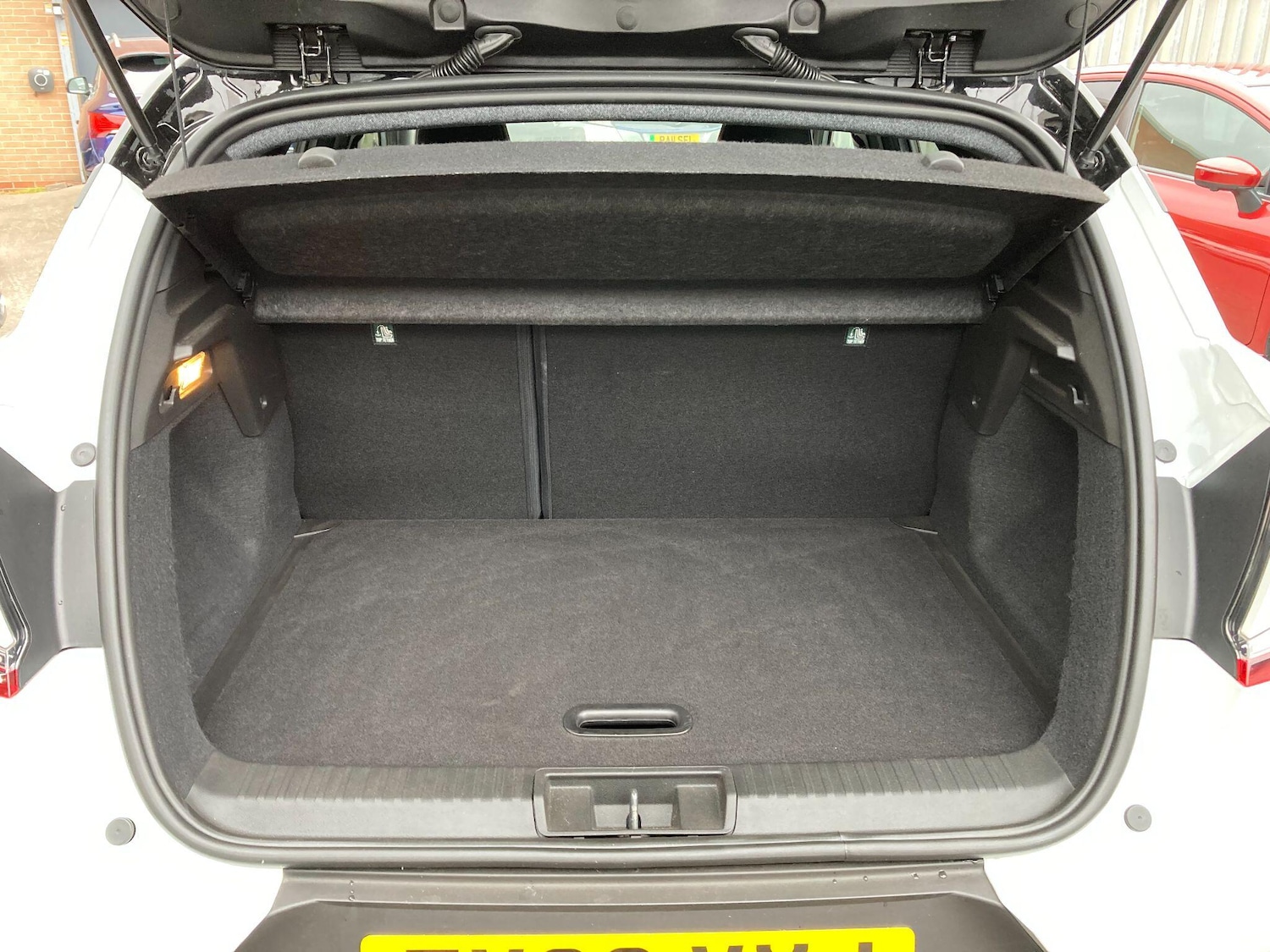 Used Renault Captur 2023 for sale - 76318151: Photo 36