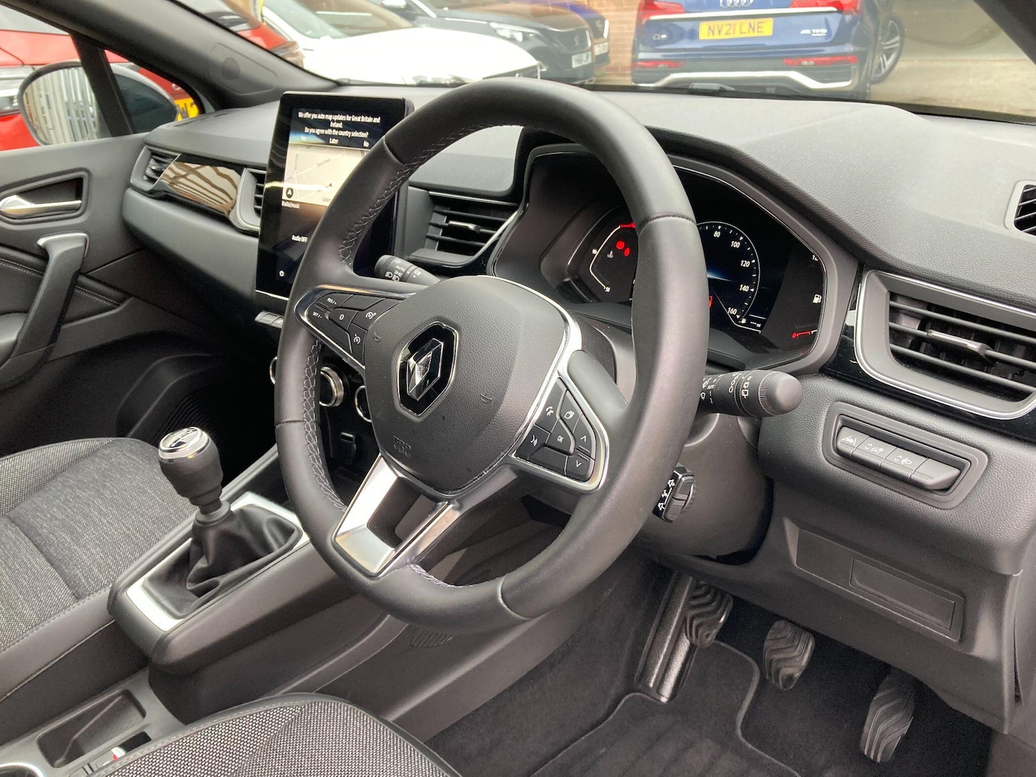 Used Renault Captur 2023 for sale - 76318151: Photo 44