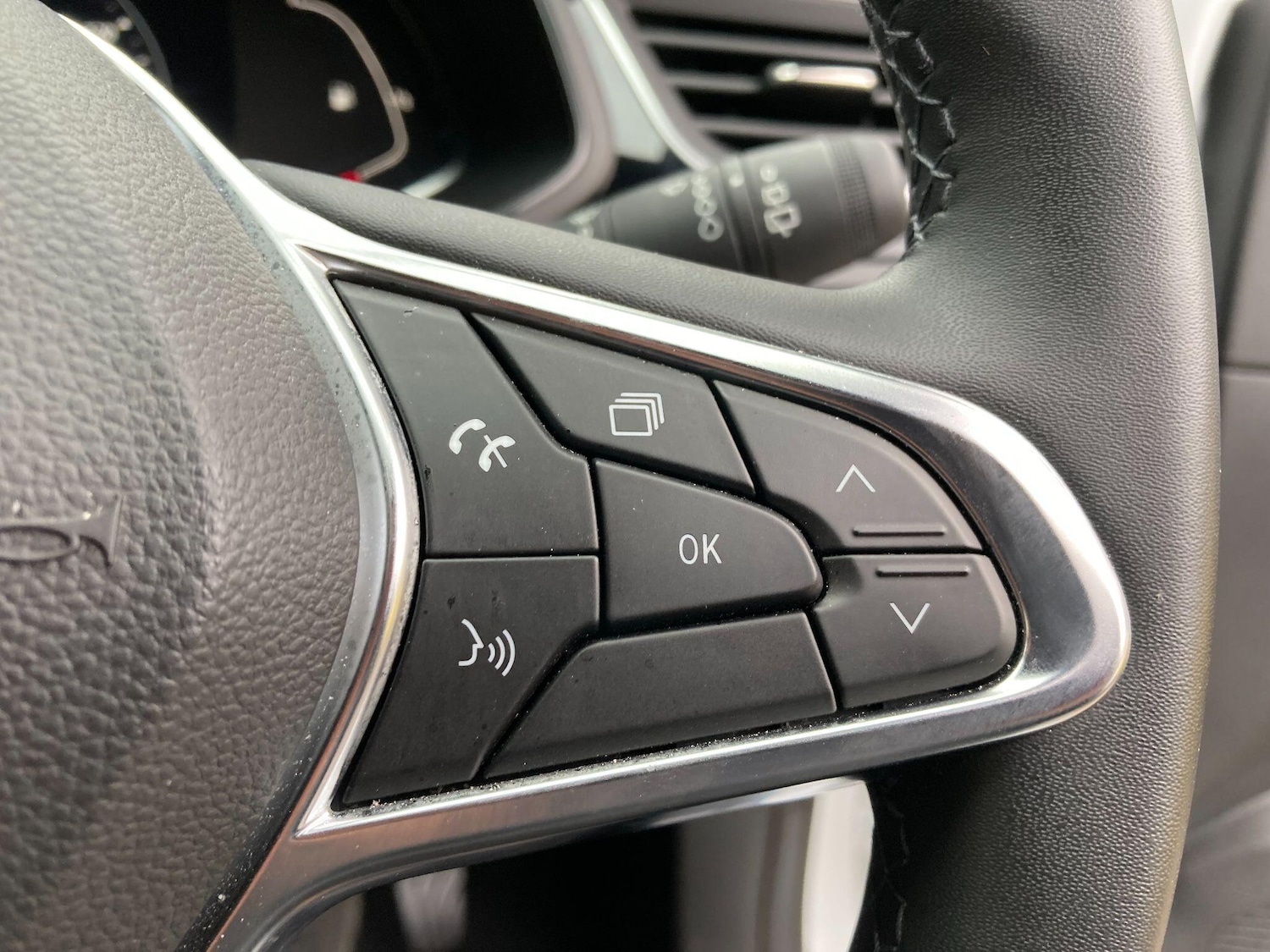 Used Renault Captur 2023 for sale - 76318151: Photo 49