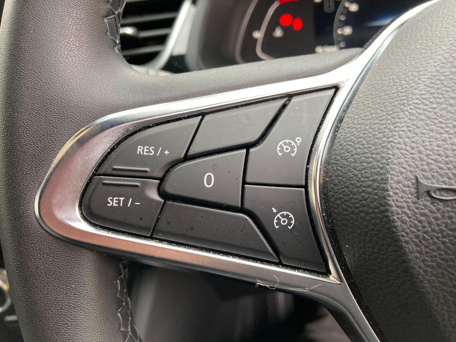 Used Renault Captur 2023 for sale - 76318151: Photo 50