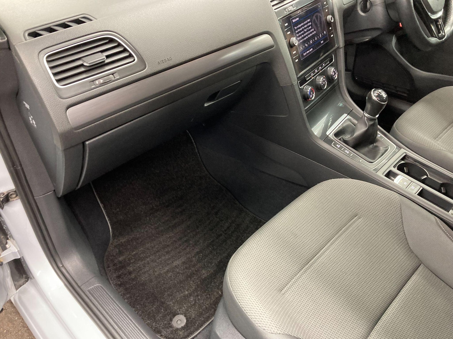 Used Volkswagen Golf 2018 for sale - 77279275: Photo 34