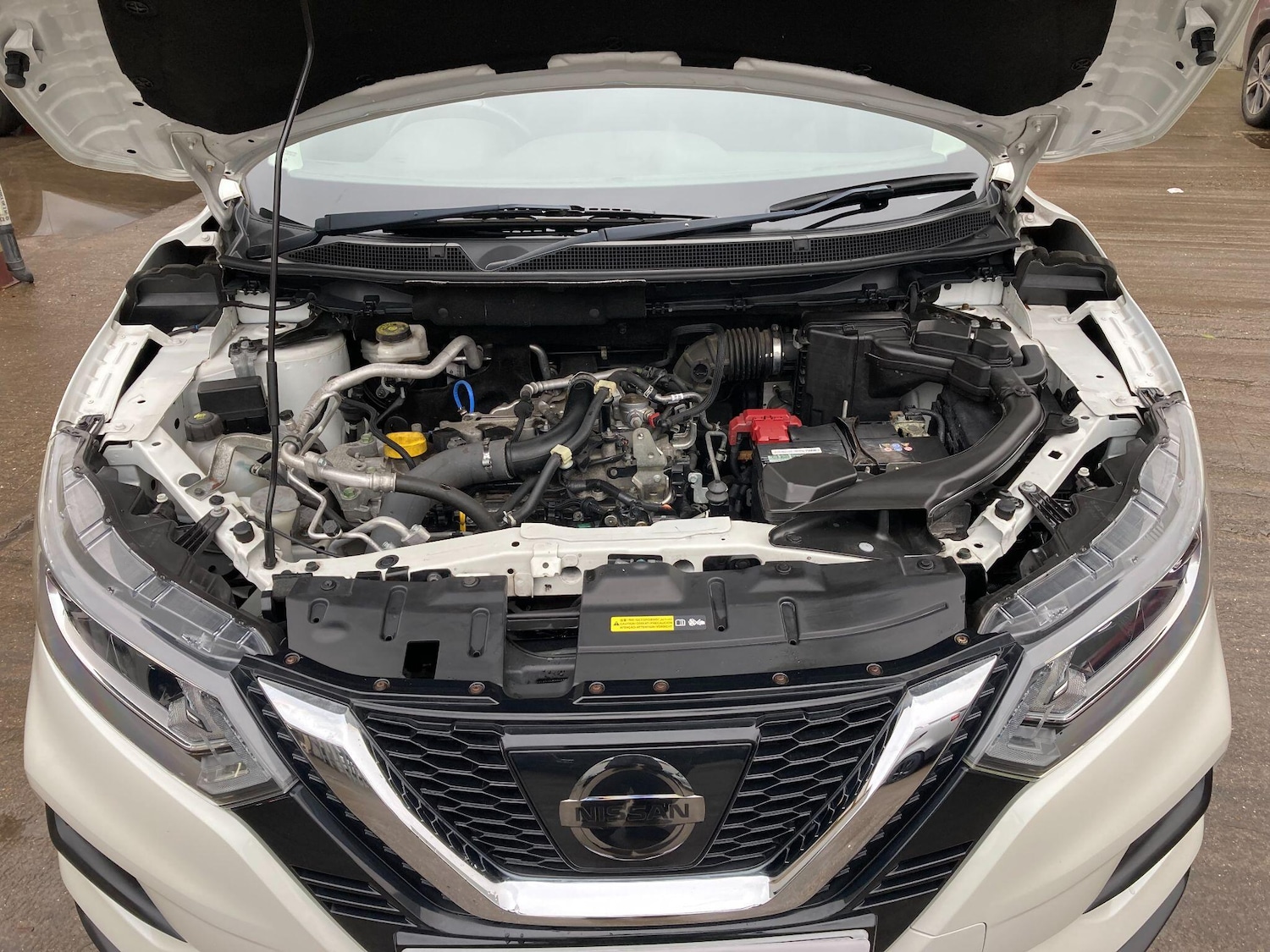 Used Nissan Qashqai 2017 for sale - 77304965: Photo 28