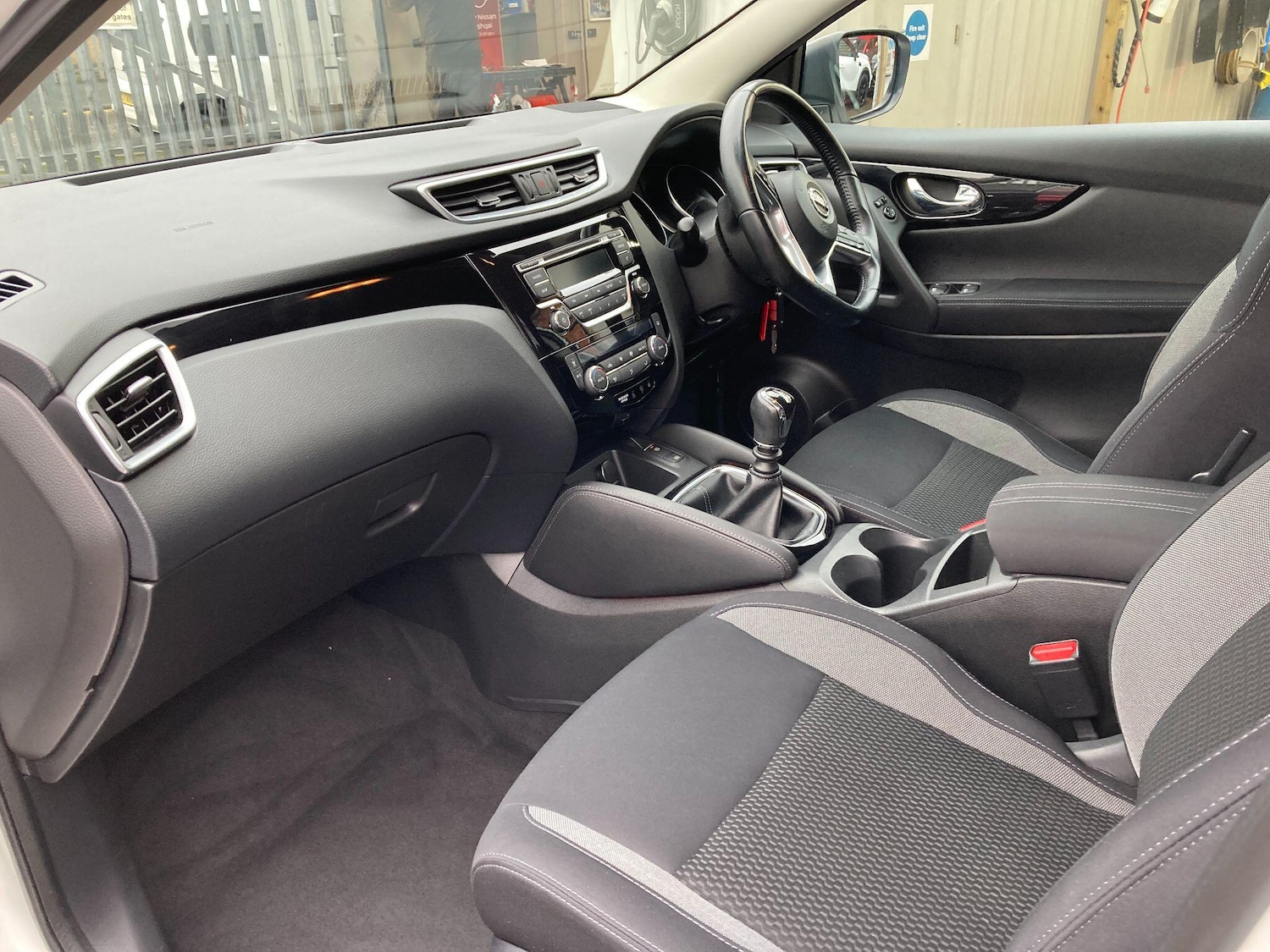 Used Nissan Qashqai 2017 for sale - 77304965: Photo 29