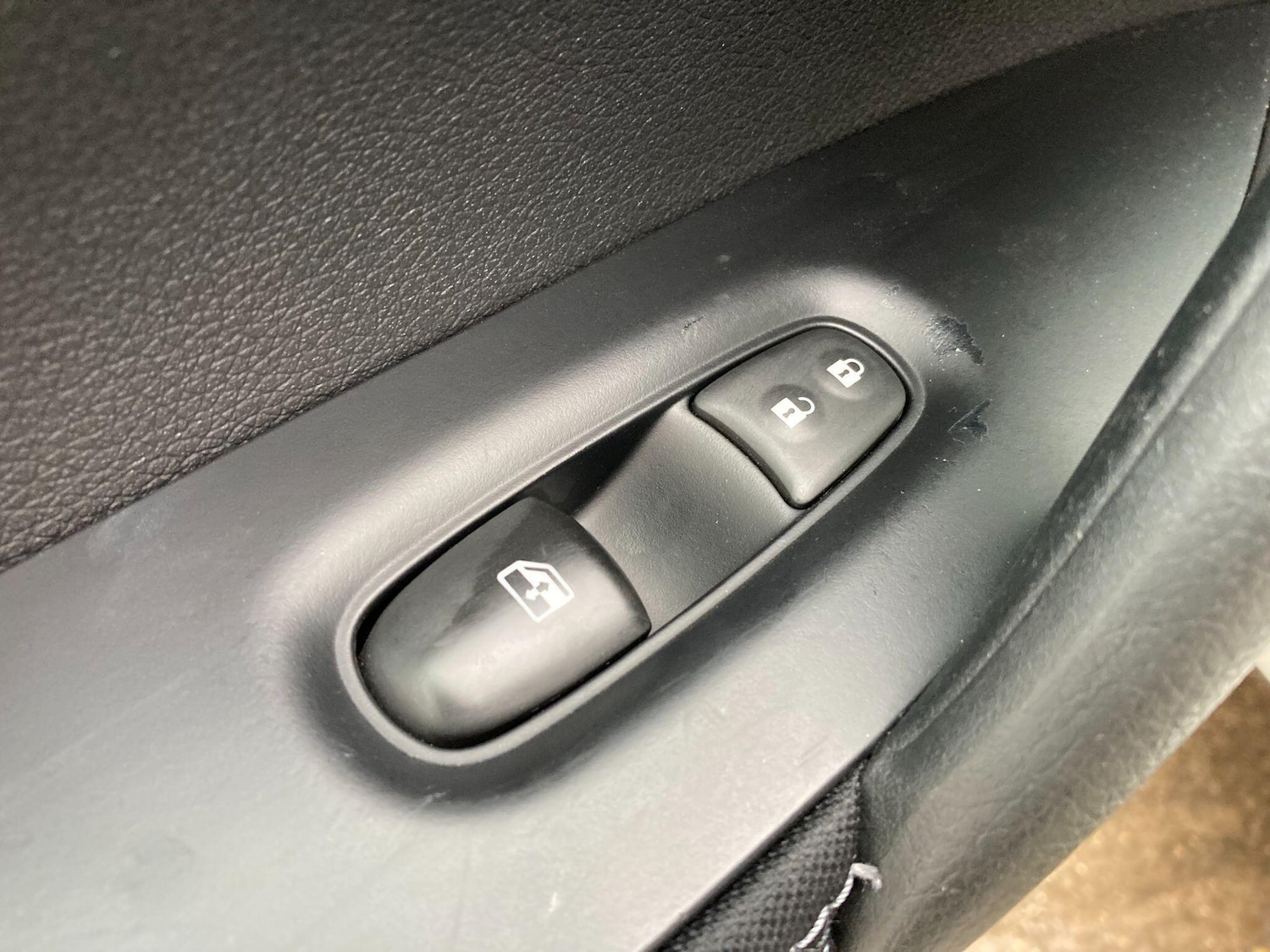 Used Nissan Qashqai 2017 for sale - 77304965: Photo 37